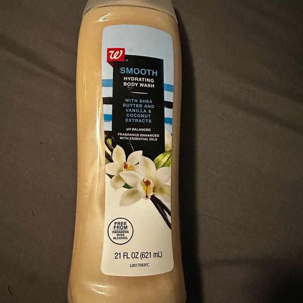 Smooth Hydrating Body Wash - Cream
